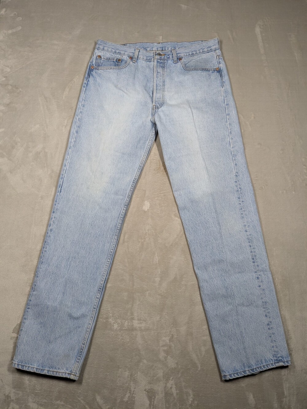 Vintage USA Levis 501 Jeans Men's 38x34 (Fits 36x34) Blue Button Fly Light Wash